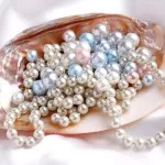 ожерелья из жемчуга